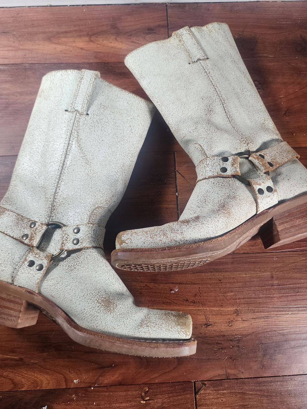 Vintage Frye Cream Distressed Harness Boots - Picture 5 of 16